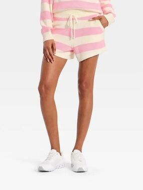 JoyLab Women's Striped Shorts XXL
Light Pink/Cream Stripe